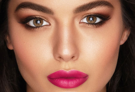 hooded eyes